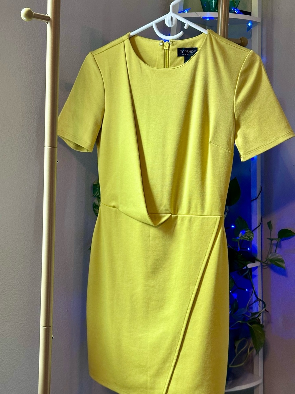 Topshop Bright Yellow Short Sleeve Mini Dress- PRELOVED IN EXCELLENT CONDITION